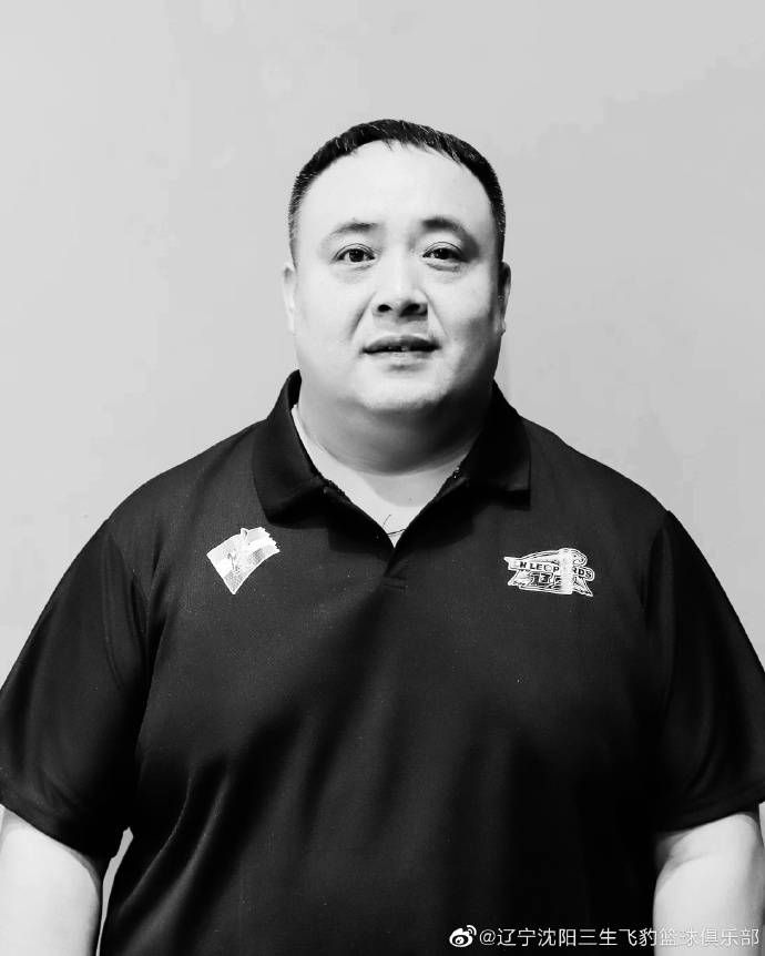 《浴室激情》免费播放